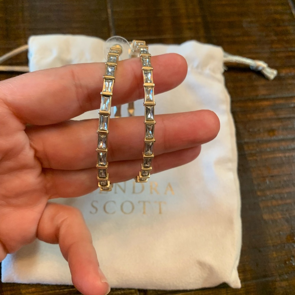 Kendra Scott hoops